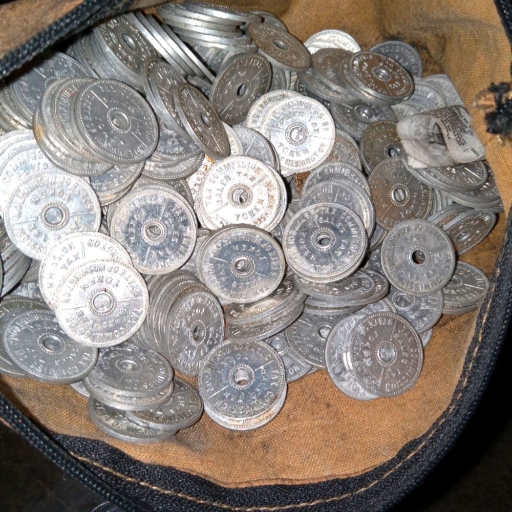1935 WA STATE TAX TOKENS ( 2 Different styles)